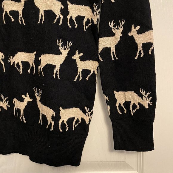 Forever 21 Deer Sweater - Small - Picture 4 of 7